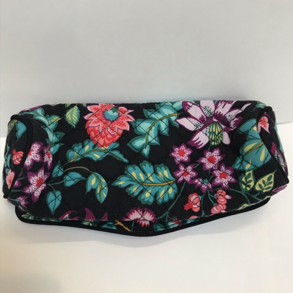 *JUST REDUCED* Vera Bradley Cosmetics Case - Picture 4 of 10